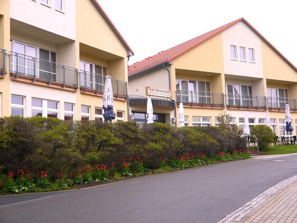 Hotel Am Heidepark ดิพโพลดิสวาลเดอ ภายนอก รูปภาพ